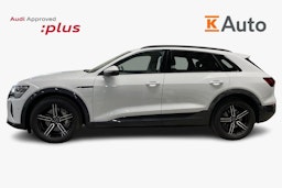 Valkoinen Audi Q8 e-tron 2023 kuva 5.