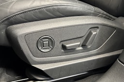 musta Audi Q8 e-tron 2024 kuva 25.