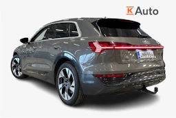 harmaa Audi Q8 e-tron 2023 kuva 2.