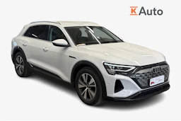 Valkoinen Audi Q8 e-tron 2024 kuva 1.