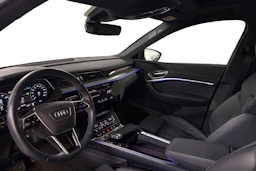 ruskea (beige) Audi Q8 e-tron 2024 kuva 3.
