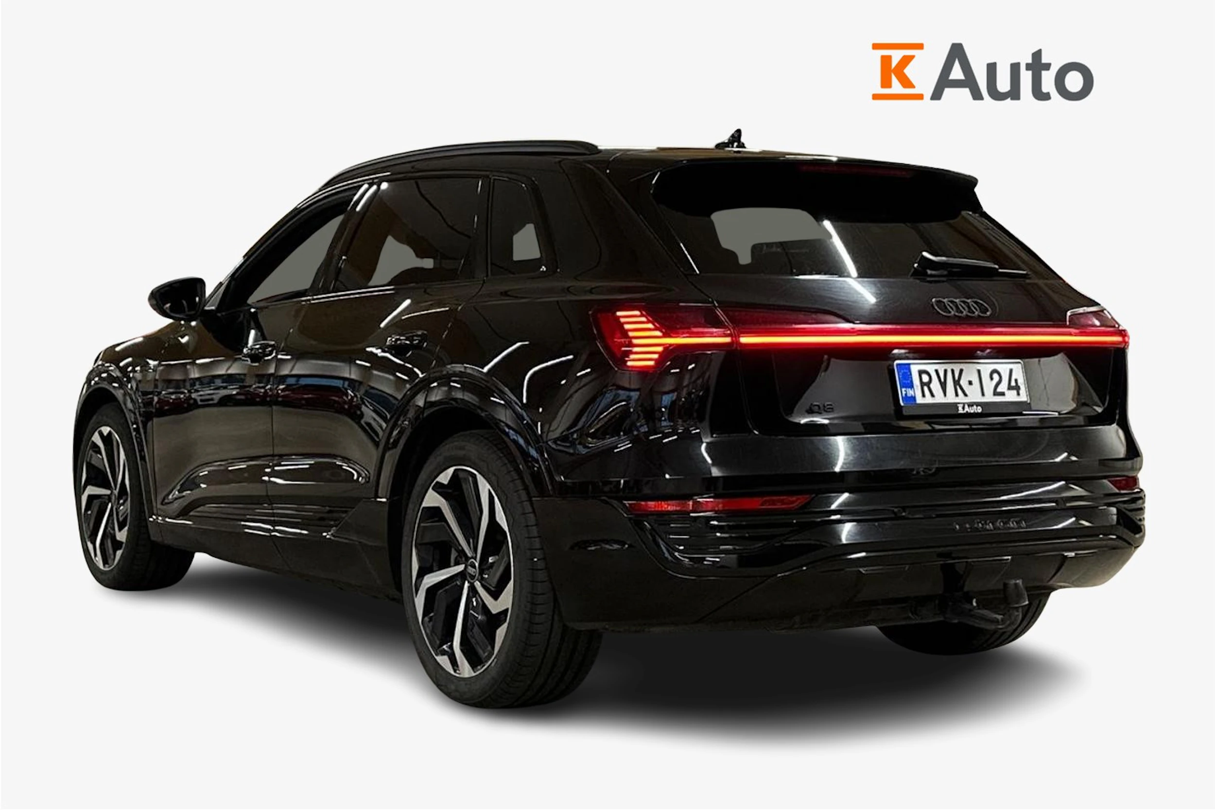 musta Audi Q8 e-tron 2024 kuva 2.