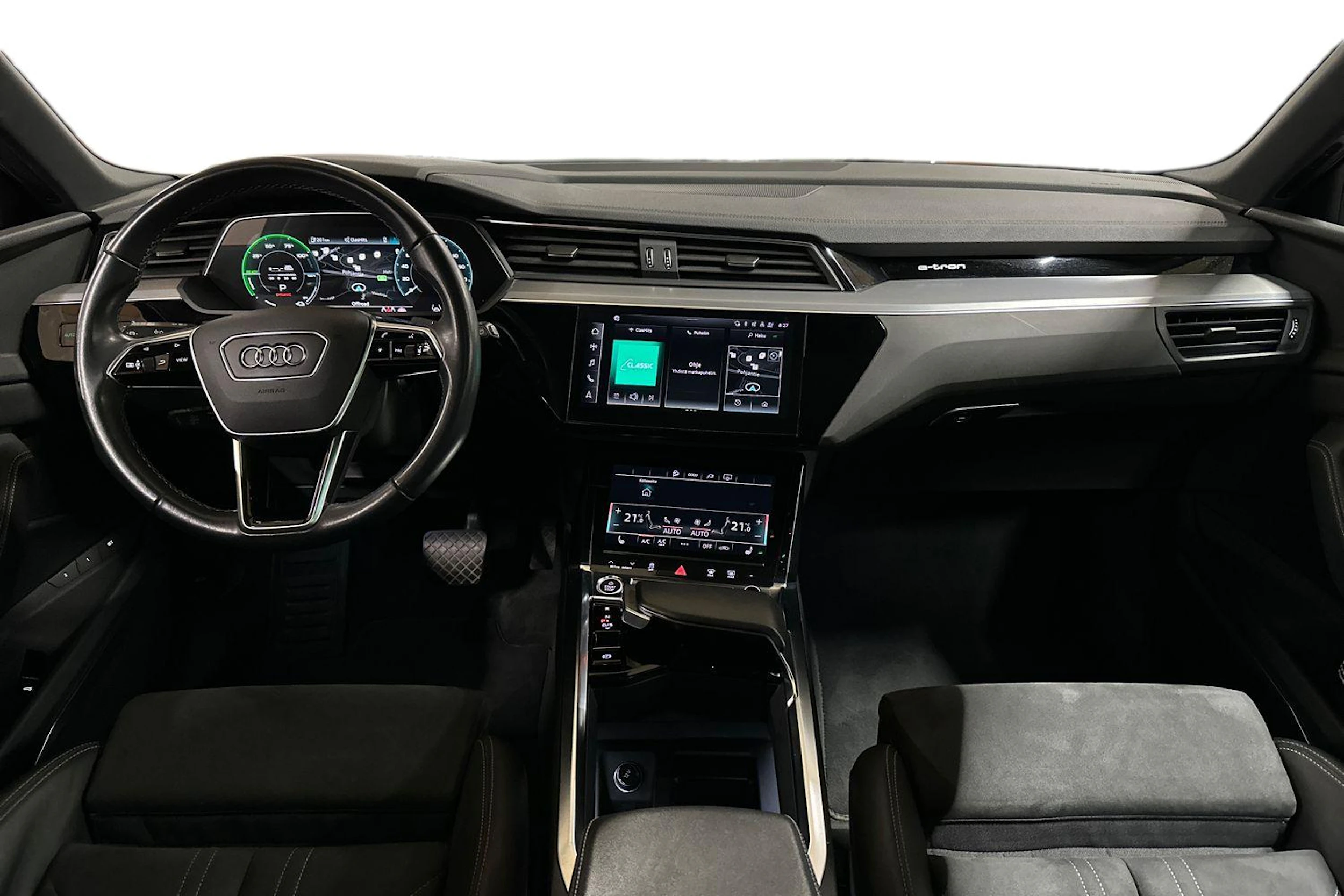 musta Audi Q8 e-tron 2024 kuva 7.