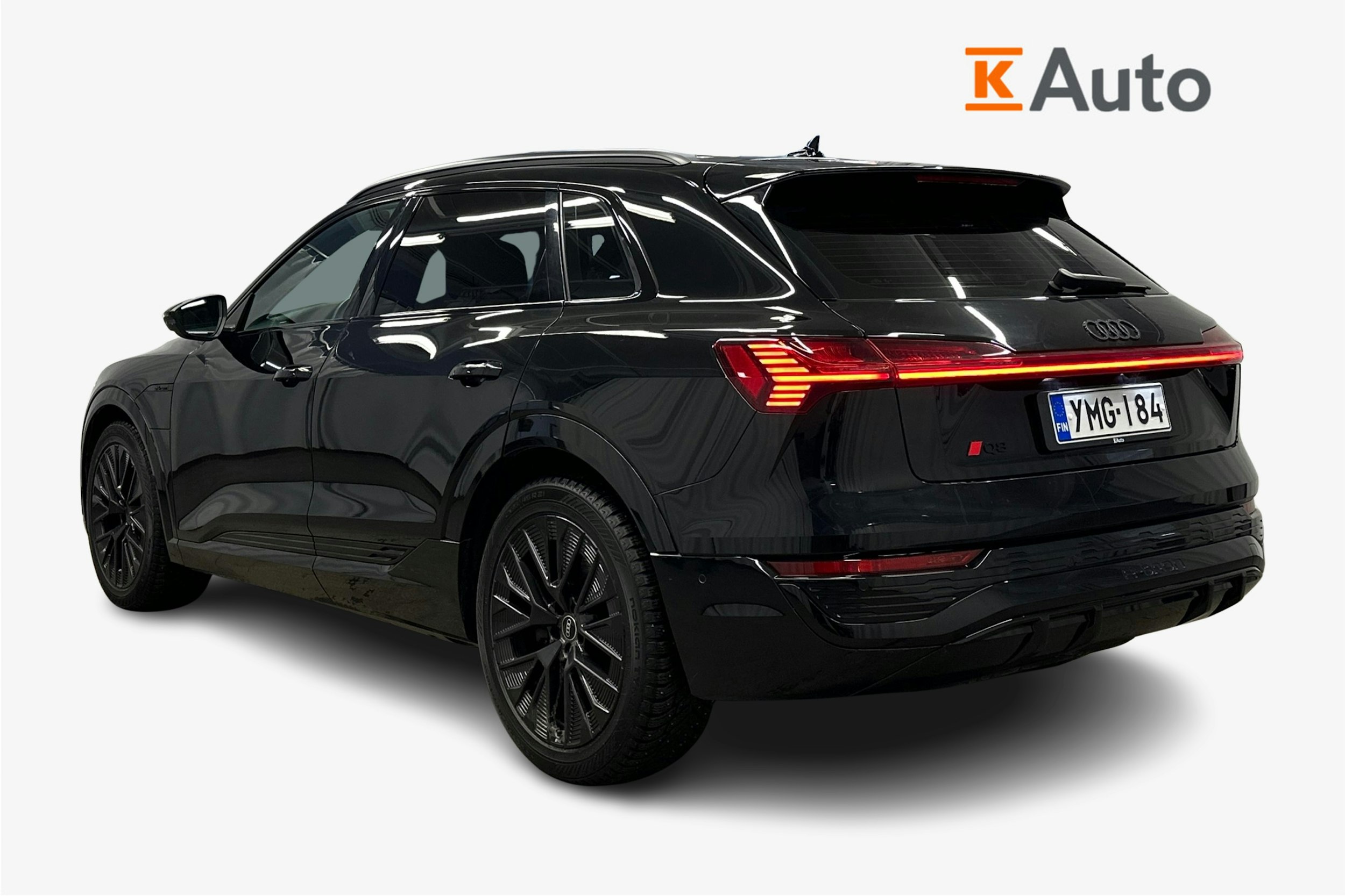 musta Audi Q8 e-tron 2024 kuva 2.