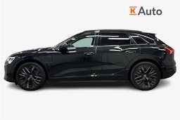 musta Audi Q8 e-tron 2024 kuva 6.
