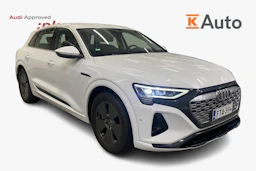 valkoinen Audi Q8 e-tron 2024 kuva 1.