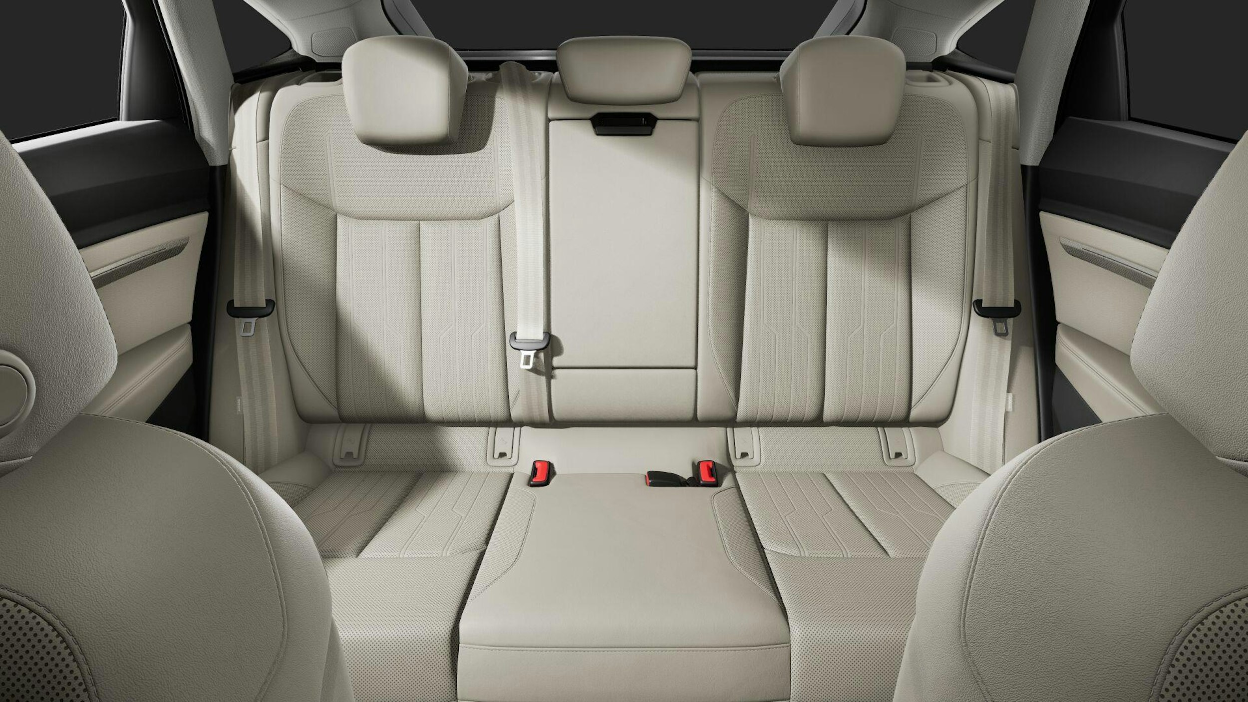 sininen Audi Q8 e-tron 2024 kuva 9.