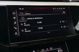 musta Audi Q8 e-tron 2024 kuva 20.