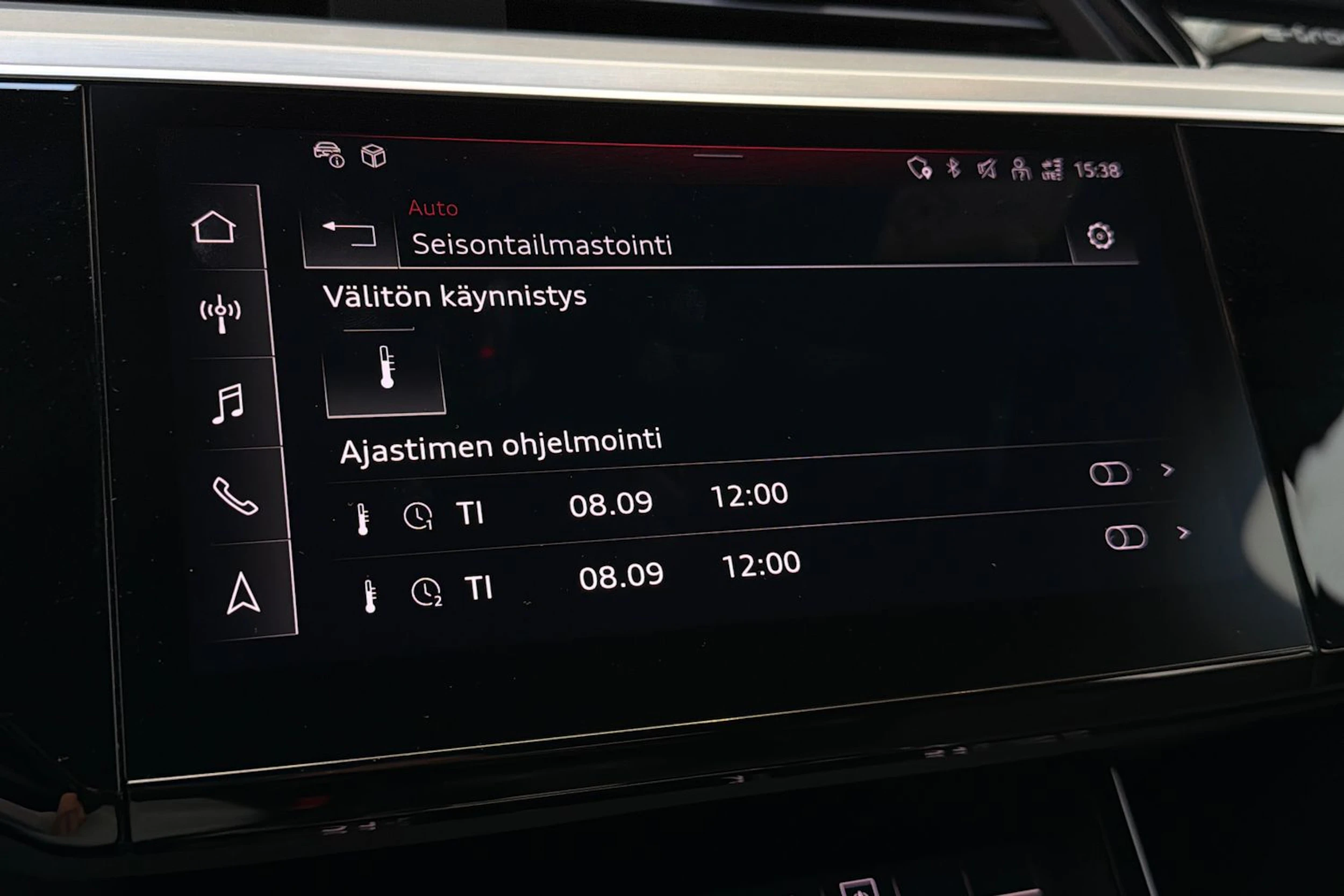 musta Audi Q8 e-tron 2024 kuva 22.
