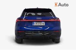 sininen Audi Q8 e-tron 2024 kuva 4.