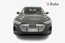 harmaa Audi Q8 e-tron 2024 kuva 5.