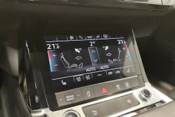 harmaa Audi Q8 e-tron 2024 kuva 25.