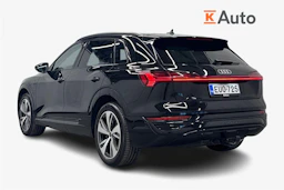 musta Audi Q8 e-tron 2024 kuva 3.