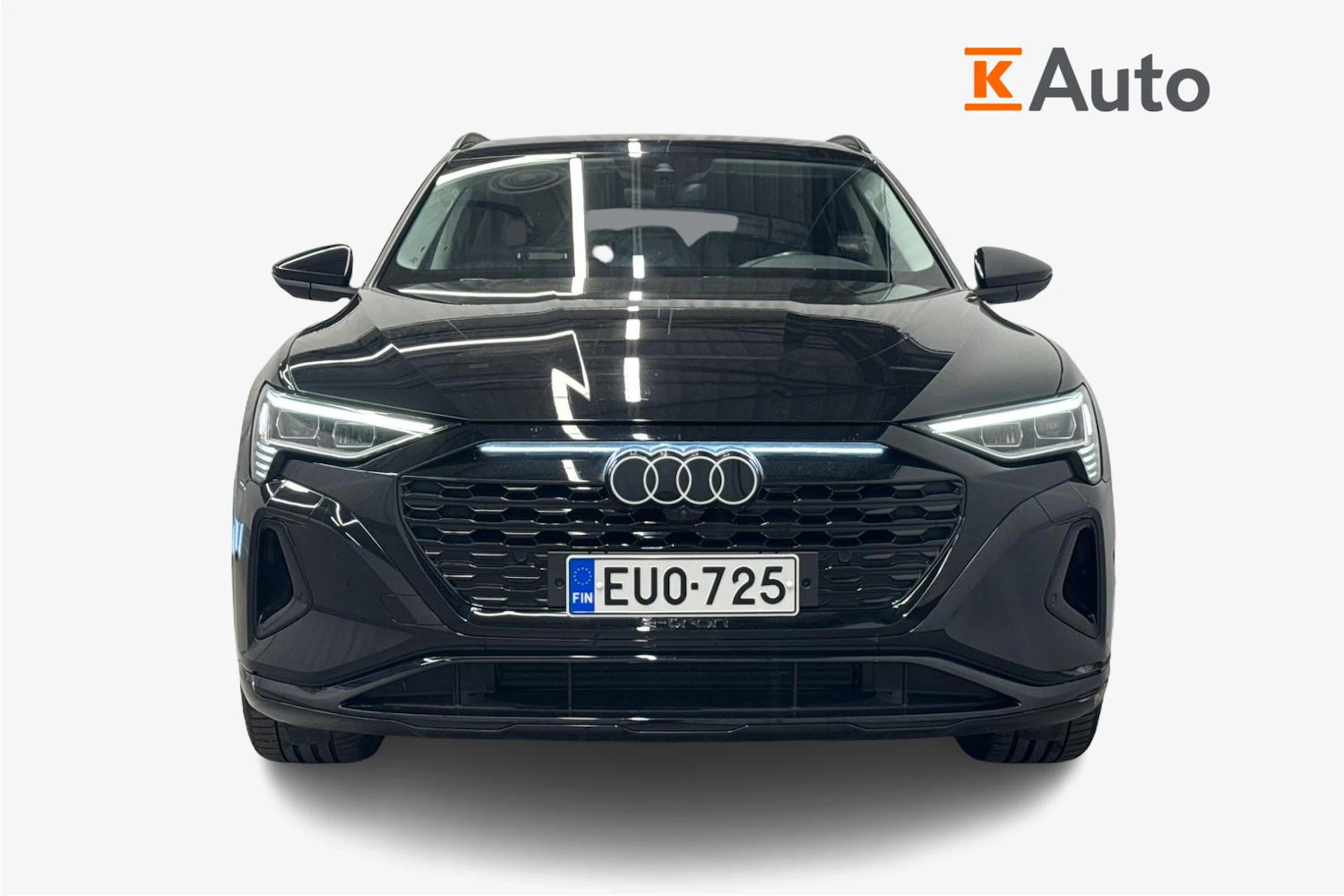 musta Audi Q8 e-tron 2024 kuva 5.