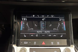 Harmaa Audi Q8 e-tron 2024 kuva 23.