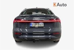 met. harmaa Audi Q8 e-tron 2024 kuva 3.