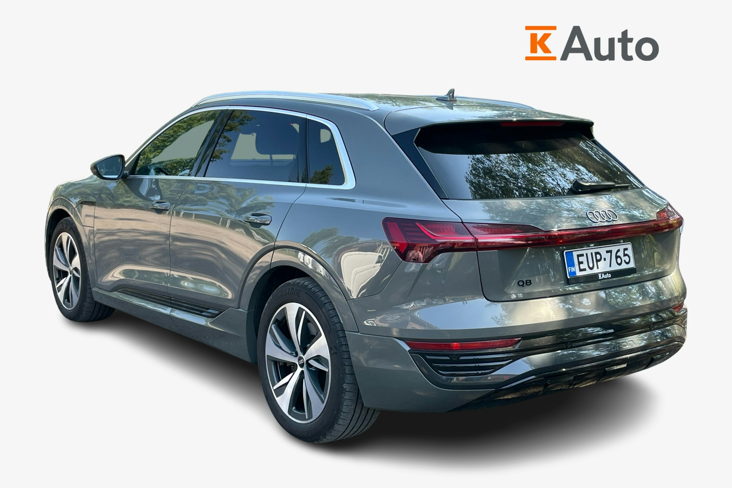 harmaa Audi Q8 e-tron 2024 kuva 2.
