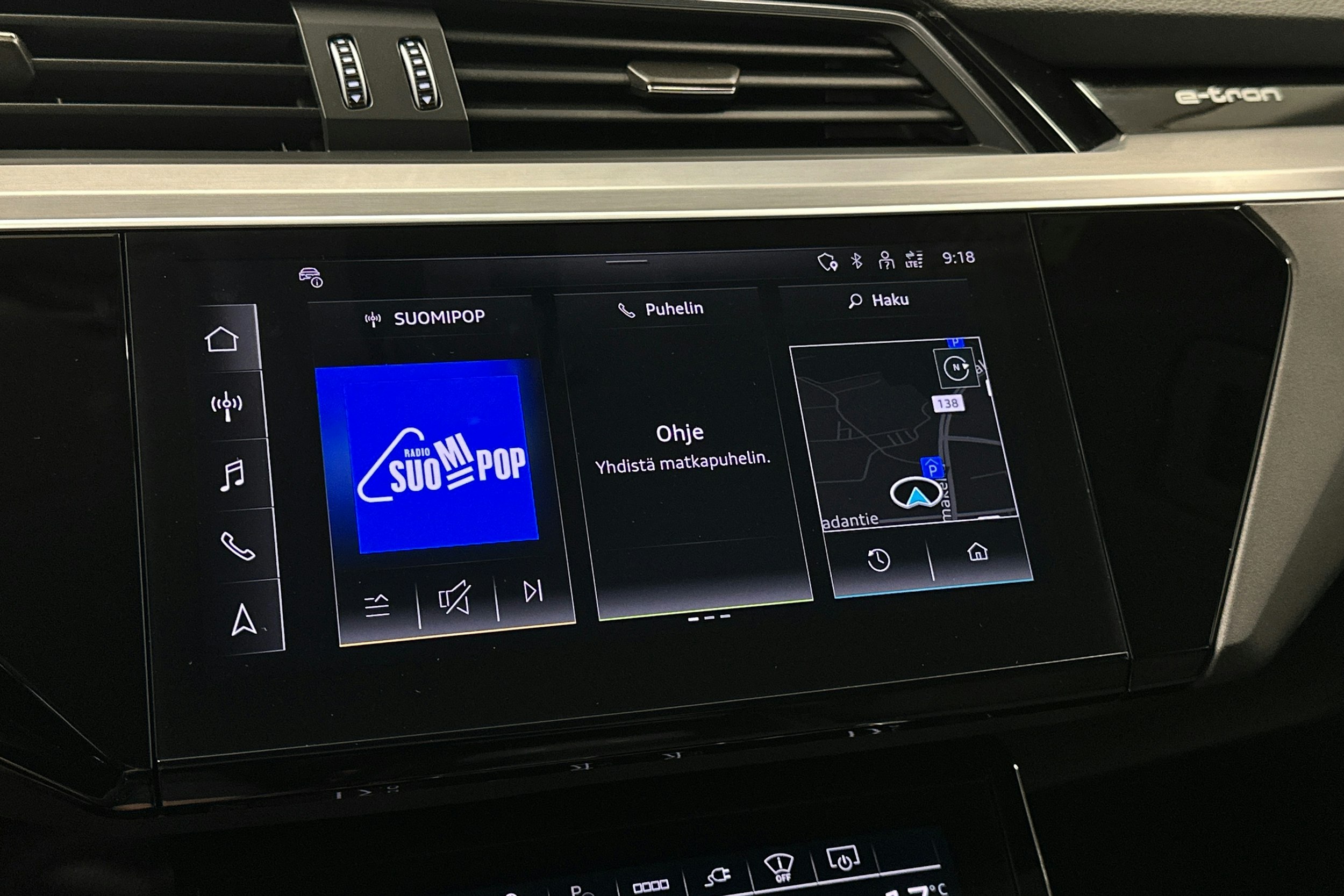 harmaa Audi Q8 e-tron 2024 kuva 26.