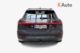 harmaa Audi Q8 e-tron 2024 kuva 4.