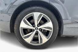 harmaa Audi Q8 e-tron 2024 kuva 12.