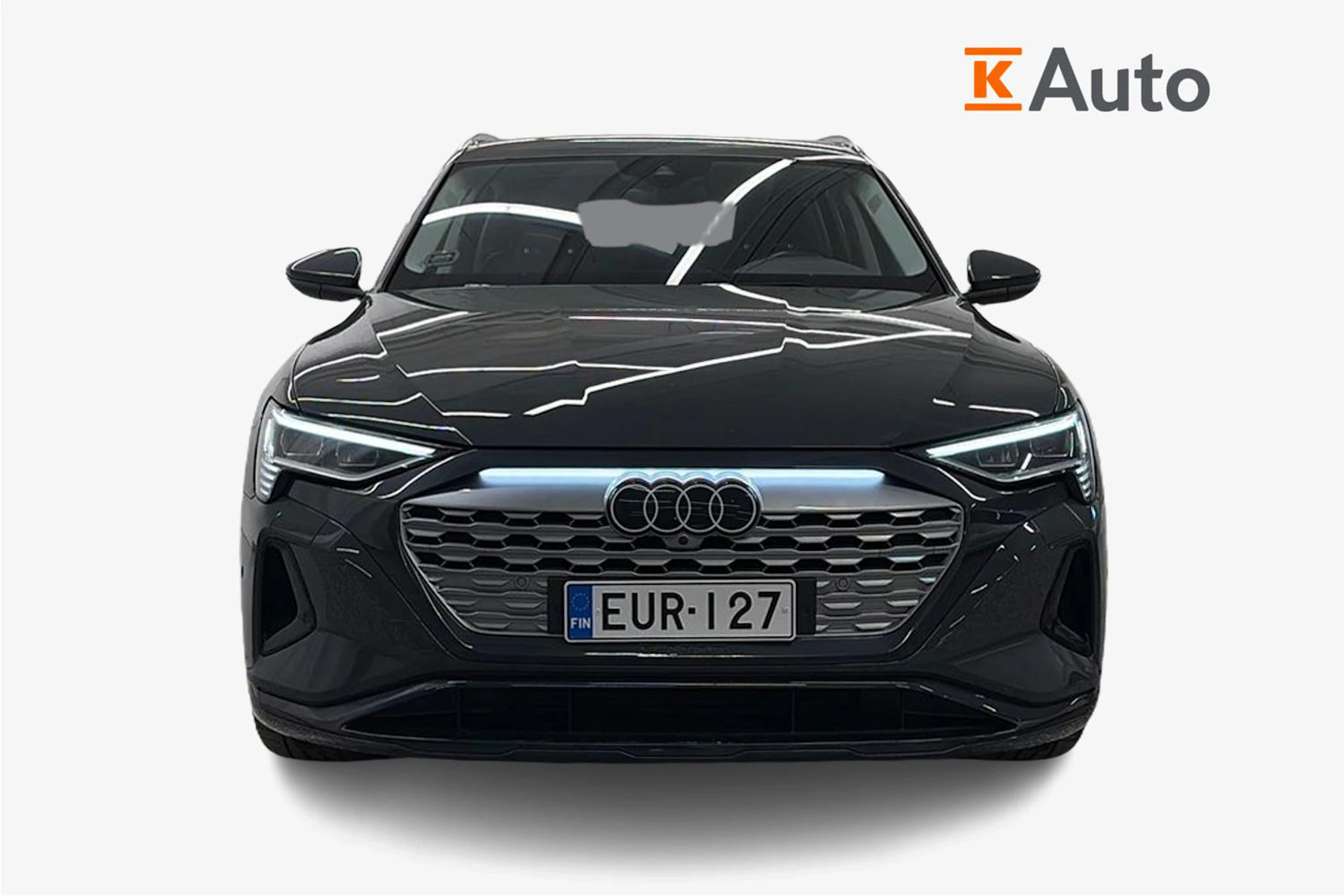 harmaa Audi Q8 e-tron 2024 kuva 4.