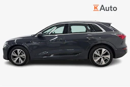harmaa Audi Q8 e-tron 2024 kuva 5.