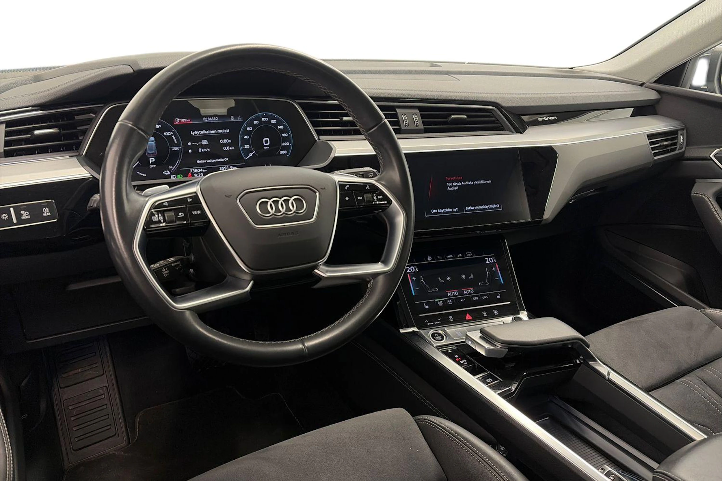 harmaa Audi Q8 e-tron 2024 kuva 6.