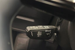 harmaa Audi Q8 e-tron 2024 kuva 20.