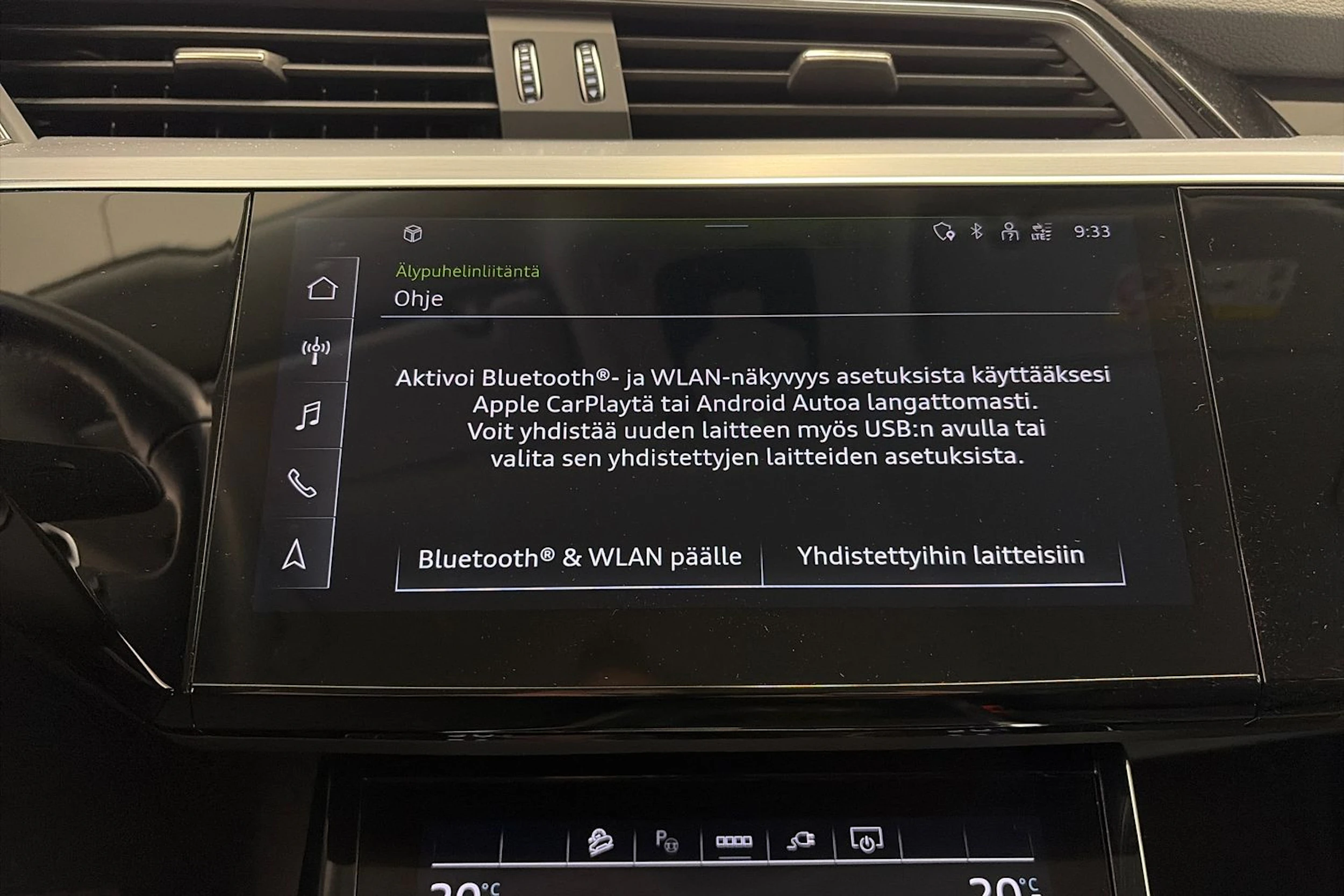 harmaa Audi Q8 e-tron 2024 kuva 23.