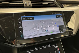 met. ruskea (beige) Audi Q8 e-tron 2024 kuva 20.