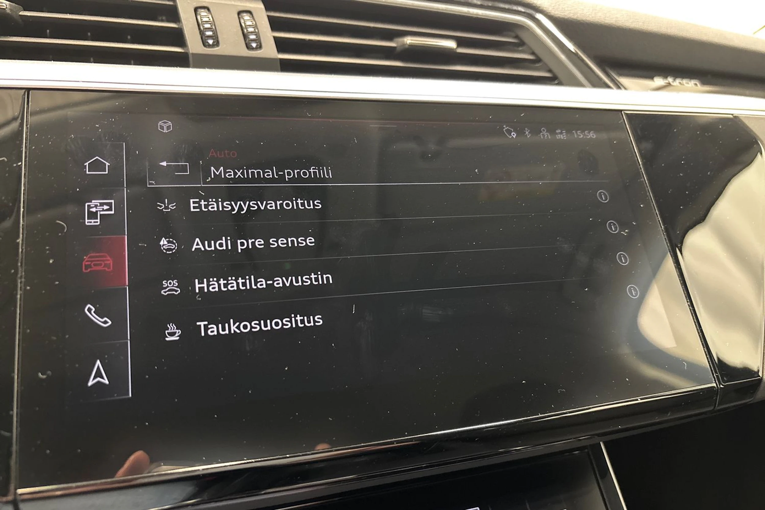 met. ruskea (beige) Audi Q8 e-tron 2024 kuva 23.
