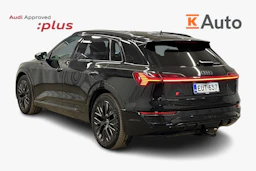 musta Audi Q8 e-tron 2024 kuva 2.