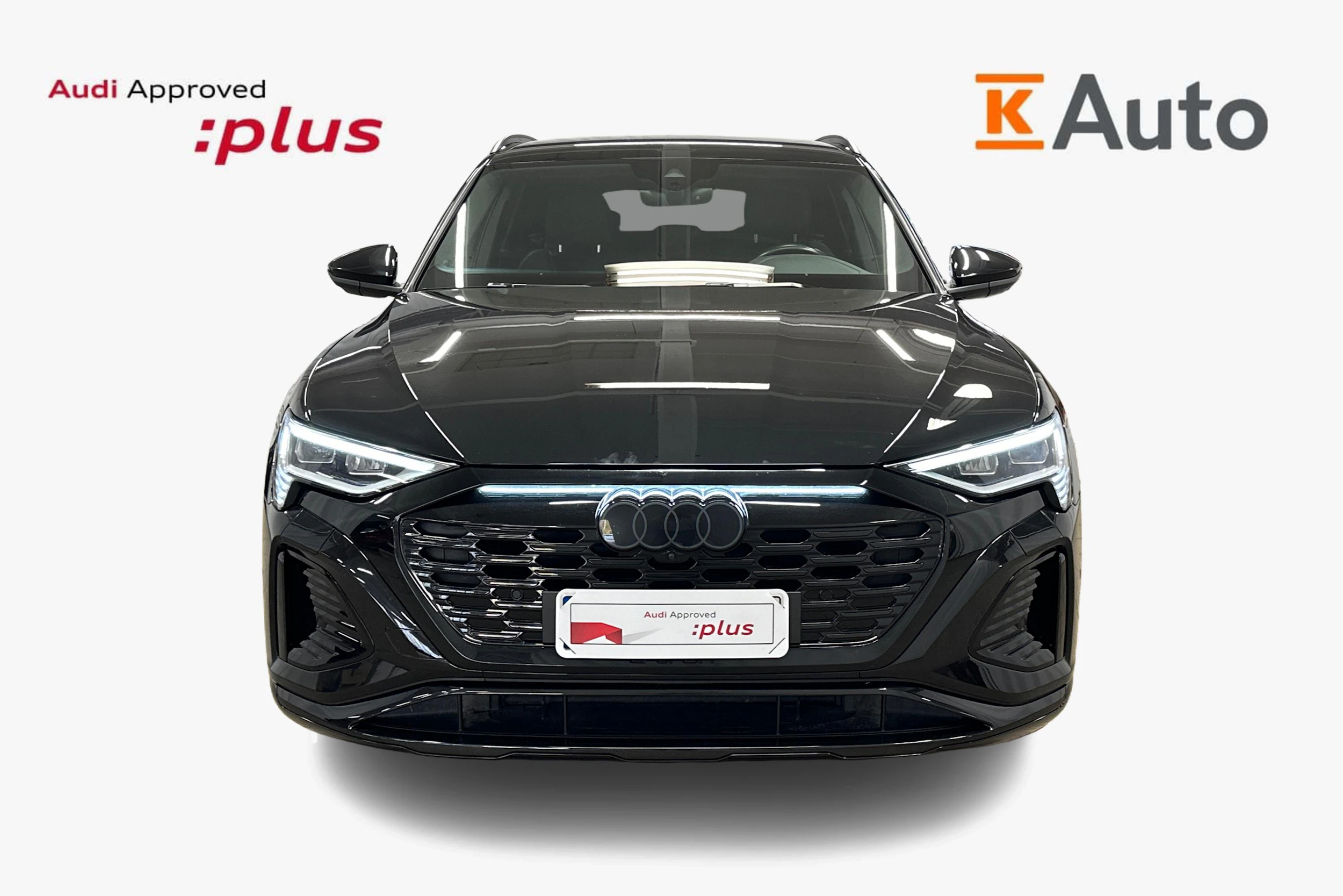musta Audi Q8 e-tron 2024 kuva 4.