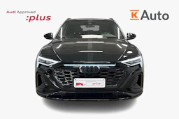 musta Audi Q8 e-tron 2024 kuva 4.