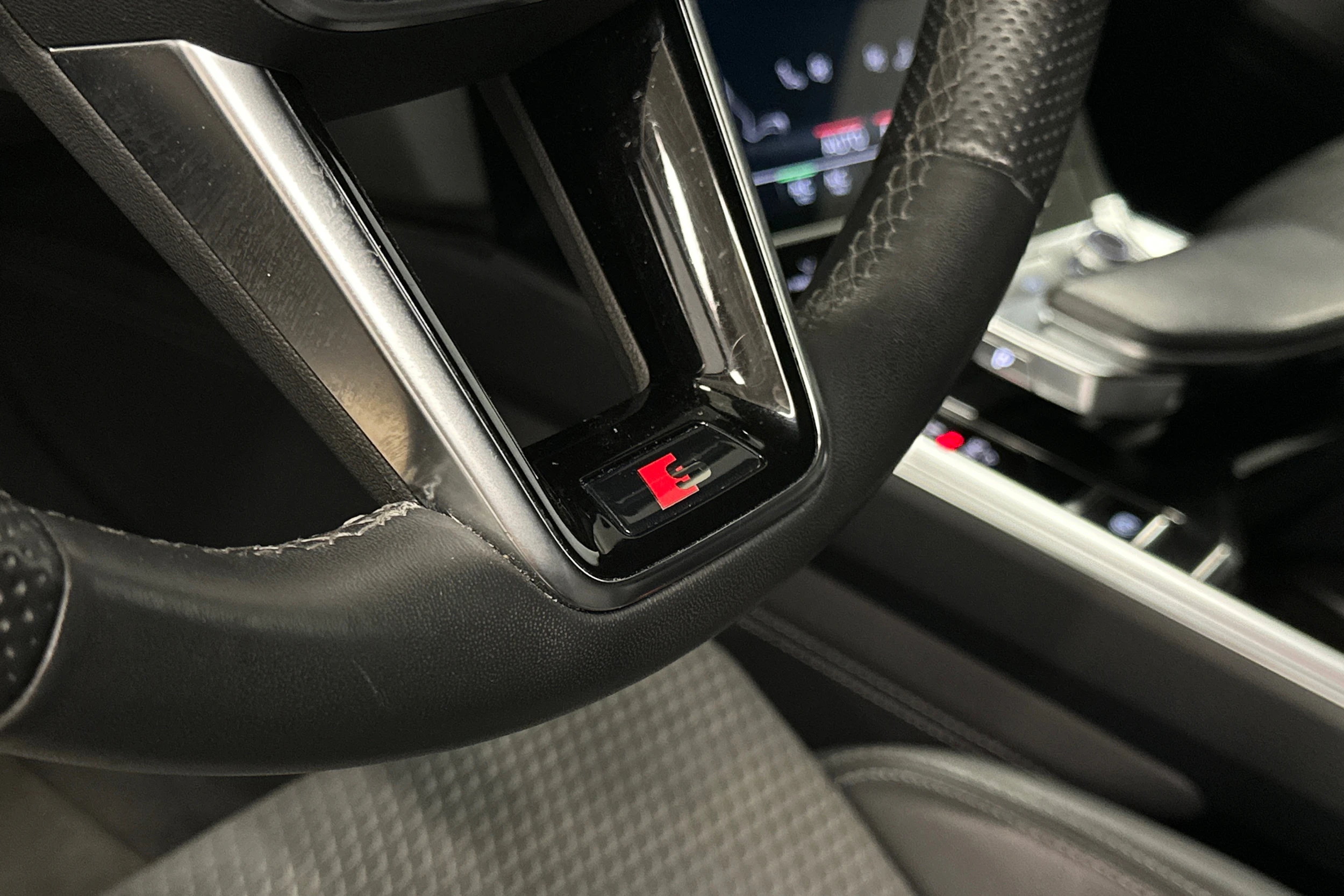 musta Audi Q8 e-tron 2024 kuva 33.