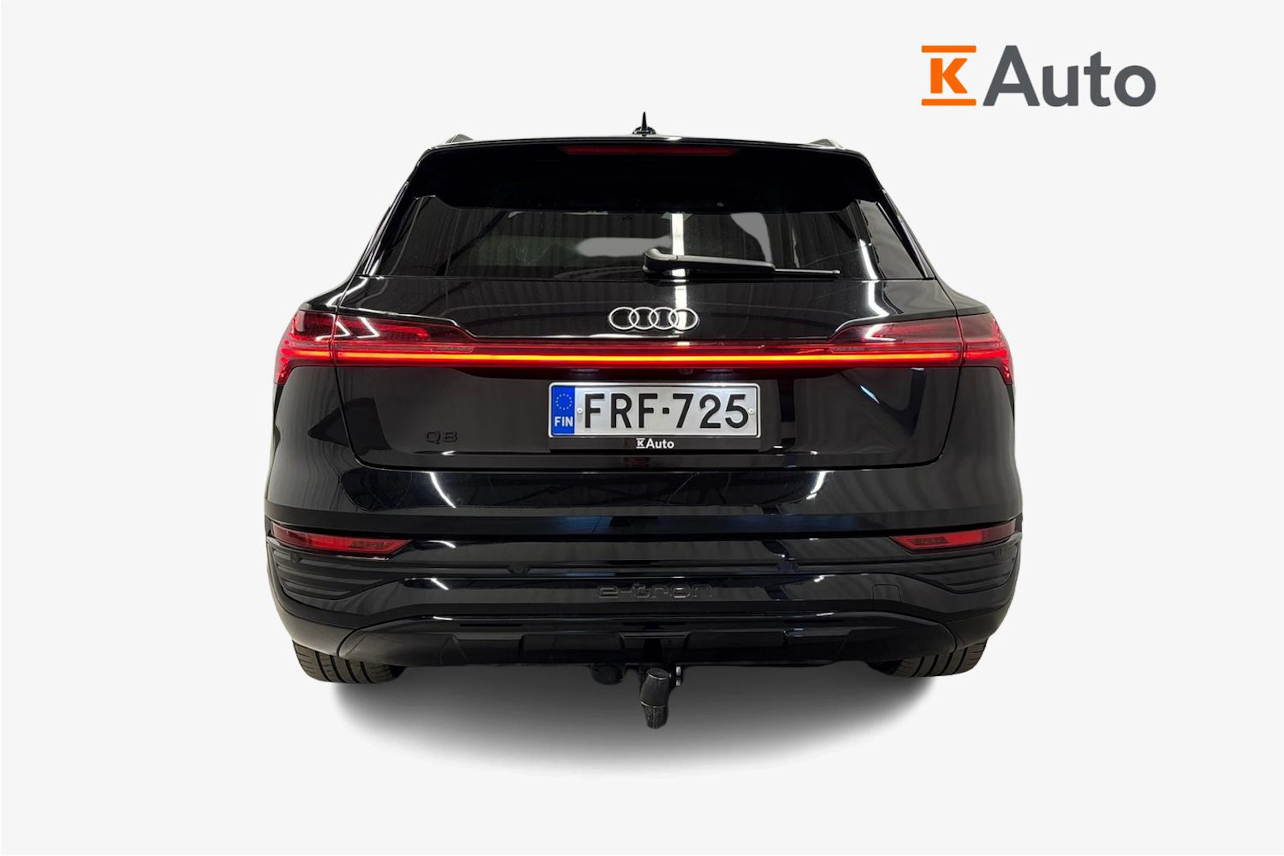 musta Audi Q8 e-tron 2024 kuva 3.