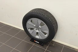 harmaa Audi Q8 e-tron 2024 kuva 10.