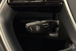 harmaa Audi Q8 e-tron 2024 kuva 19.