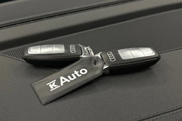 valkoinen Audi Q8 e-tron 2024 kuva 34.