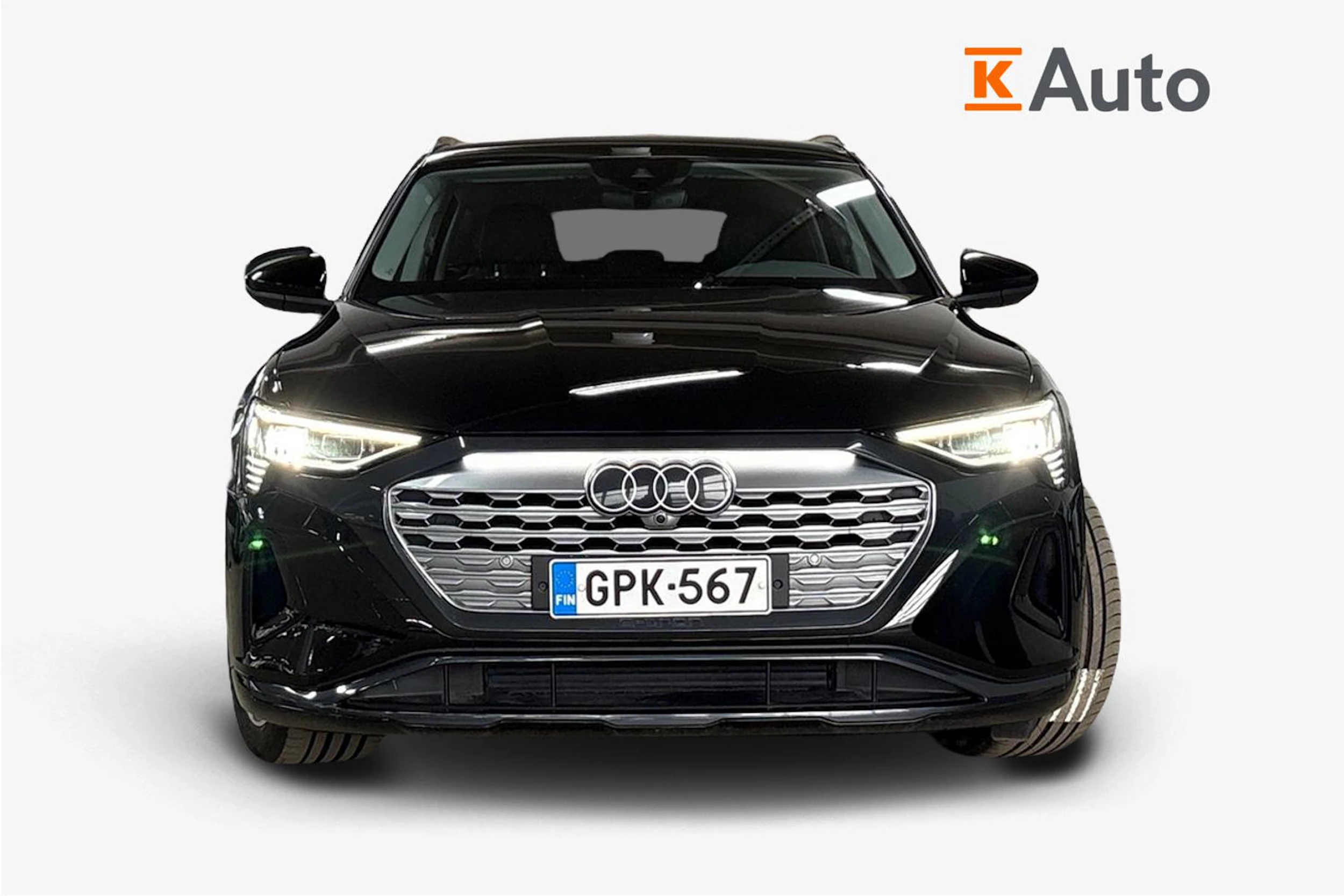 Musta Audi Q8 e-tron 2024 kuva 4.