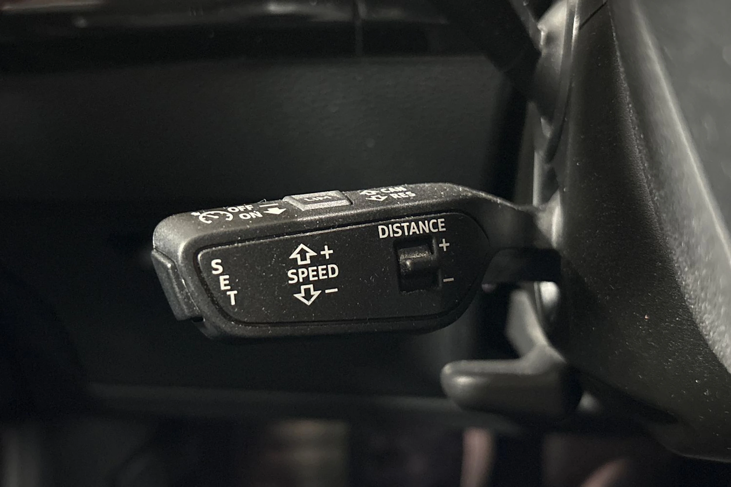 Musta Audi Q8 e-tron 2024 kuva 24.