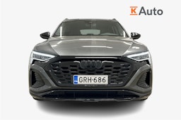 harmaa Audi Q8 e-tron 2024 kuva 5.