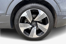 harmaa Audi Q8 e-tron 2024 kuva 11.