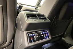 harmaa Audi Q8 e-tron 2024 kuva 35.