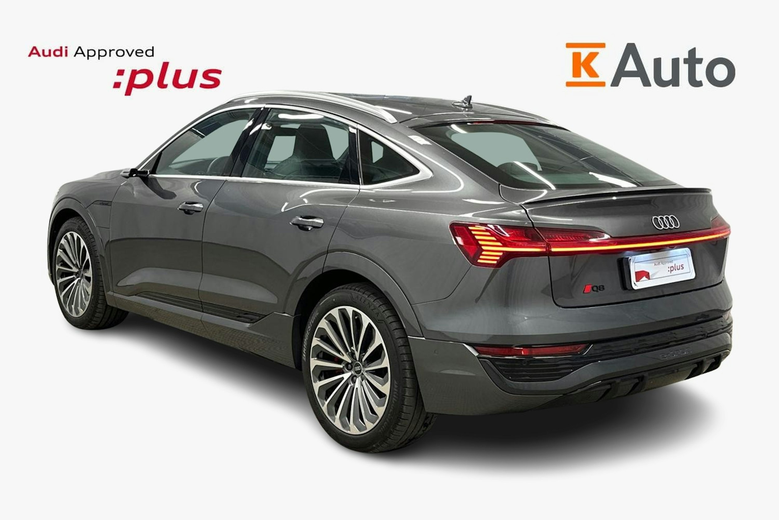 harmaa Audi Q8 e-tron 2024 kuva 2.