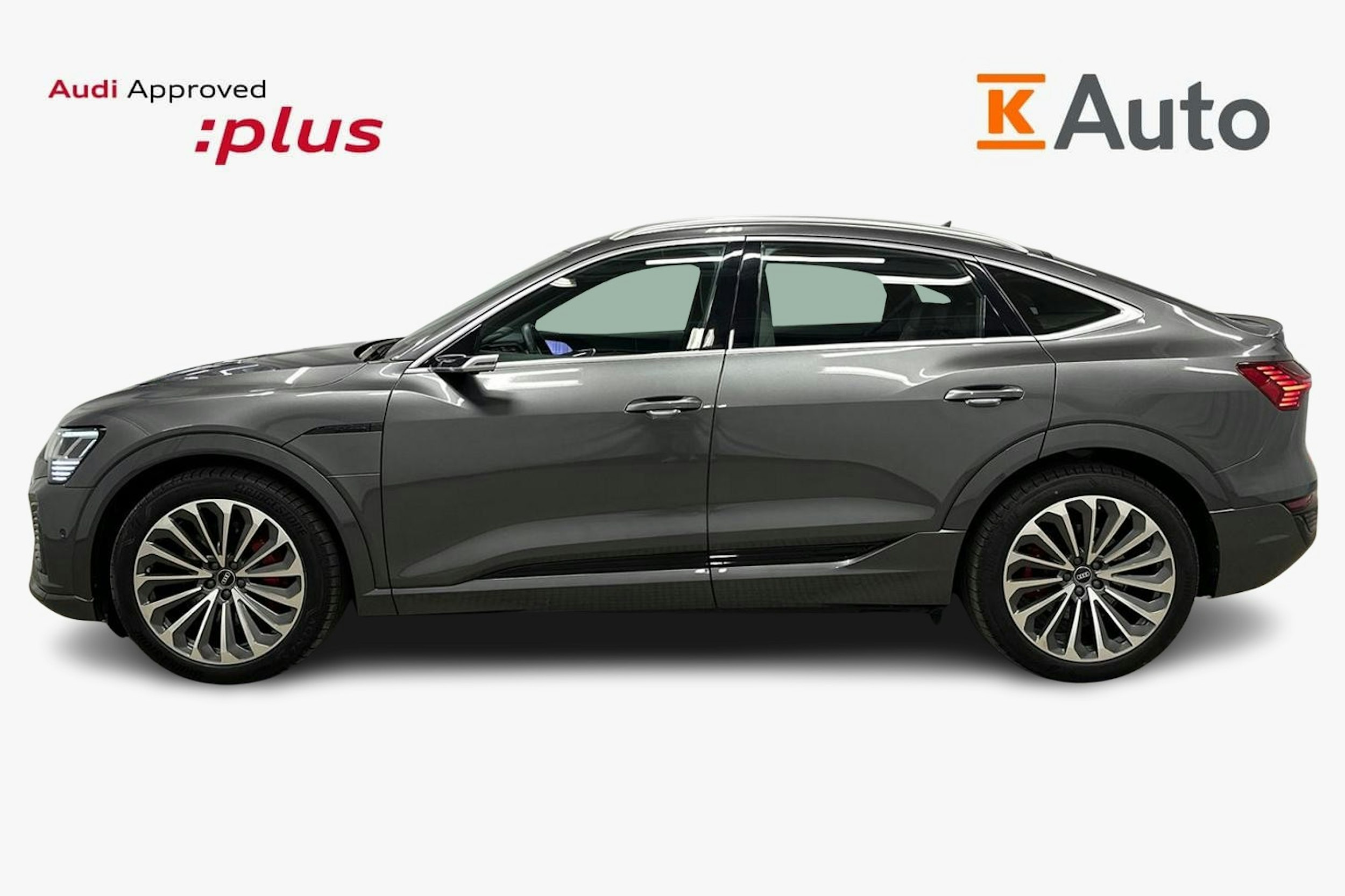 harmaa Audi Q8 e-tron 2024 kuva 6.