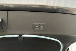 harmaa Audi Q8 e-tron 2024 kuva 41.
