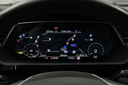 harmaa Audi Q8 e-tron 2024 kuva 22.