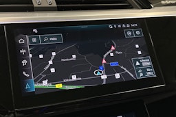 harmaa Audi Q8 e-tron 2024 kuva 31.