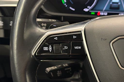 harmaa Audi Q8 e-tron 2024 kuva 17.